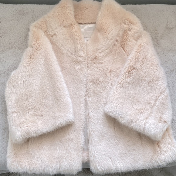 Donna Salyer’s Fabulous Furs Jackets & Blazers - Donna Salyer’s Faux Fur Jacket in light blush pink & white interior - size Large